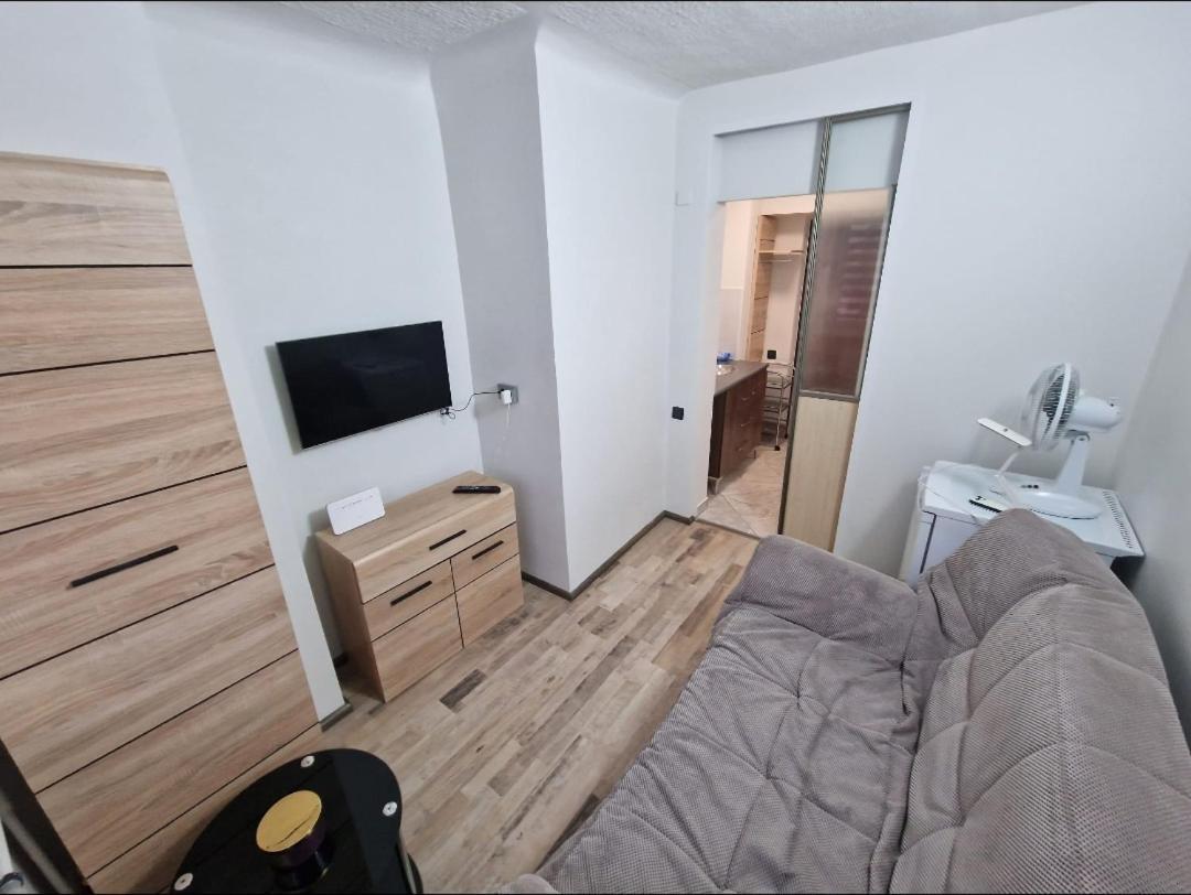 Appartement Cozy In The Center Of *