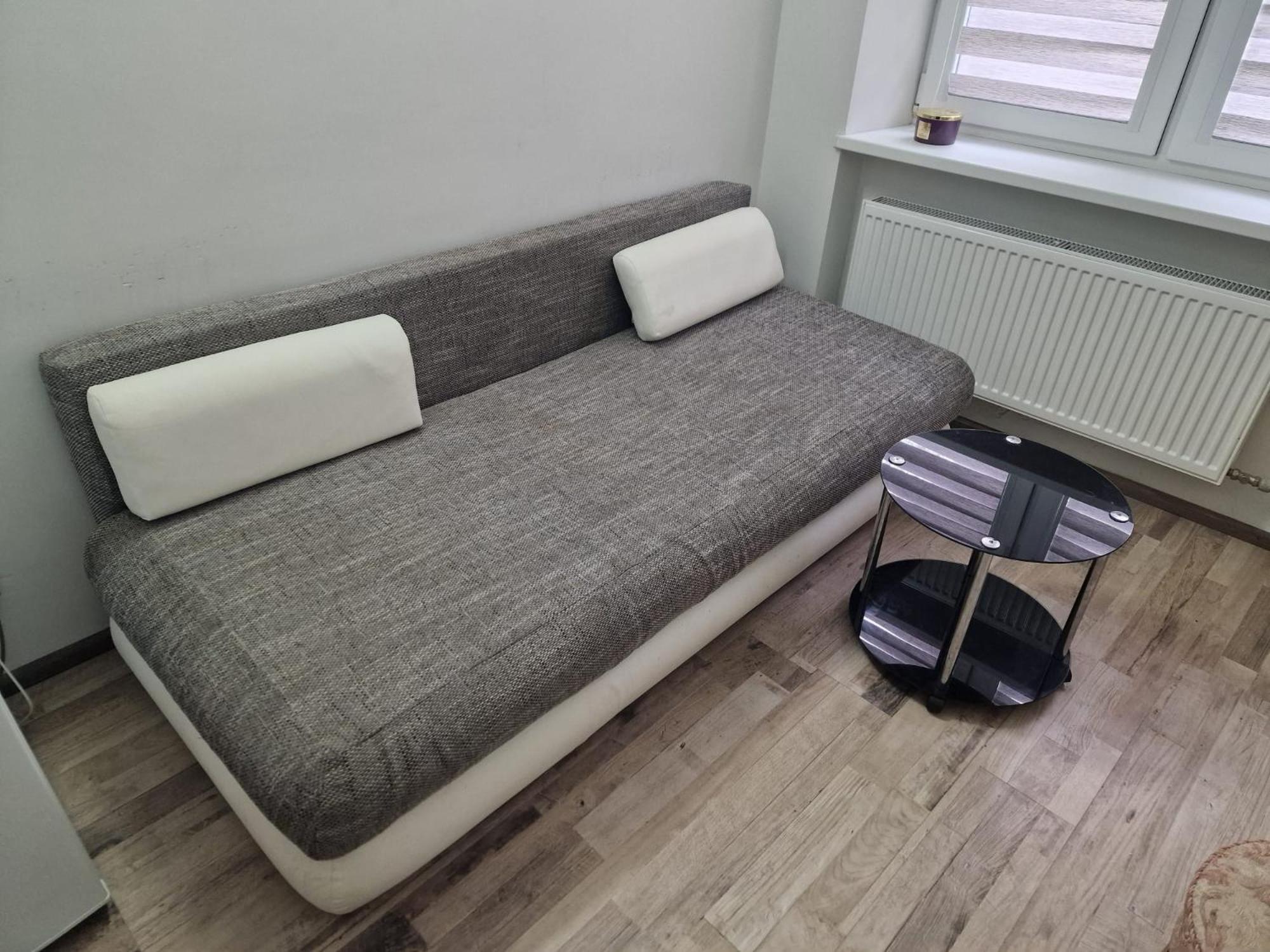 Cozy In The Center Of *